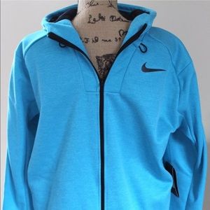Men’s Nike Therma Zip-up Size Large